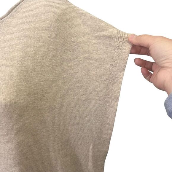 BCBG Maxazria Light Wheat 100% Lambswool Knit Layering Sweater Top Pockets sz M - Picture 3 of 10